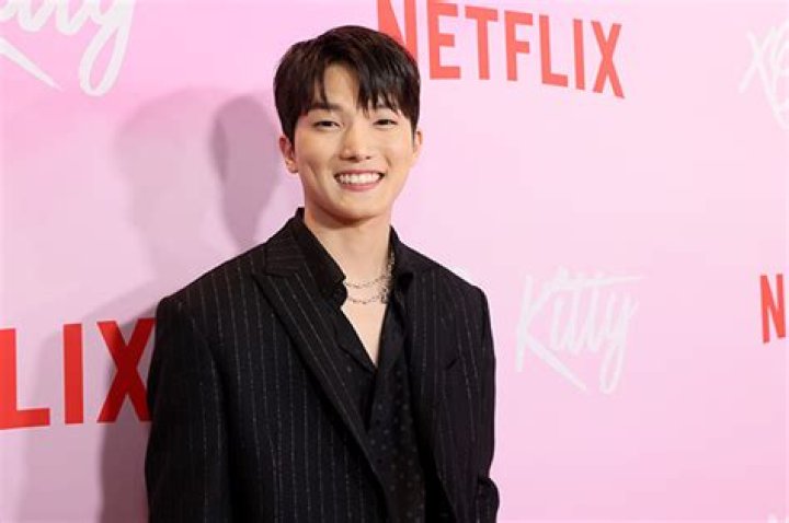 Who Is Minyeong Choi? Get To Know The Actor Playing Dae In ‘XO, Kitty’ – Hollywood Life