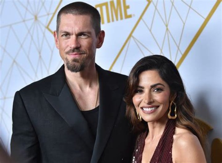 Who Is Sarah Shahi? 5 Things About The ‘Sex/Life’ Actress – Hollywood Life