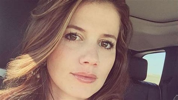 Who Is Staci Felker? 5 Things About The Wife Of Miranda Lamber’s BF – Hollywood Life