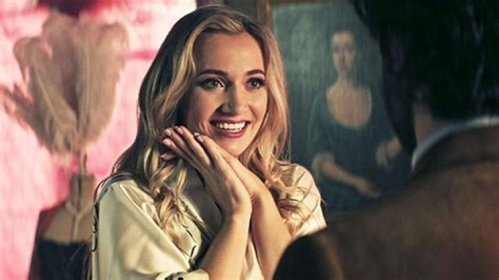 Who Is Tilly Keeper? Get To Know Lady Phoebe In ‘You’ Season 4 – Hollywood Life