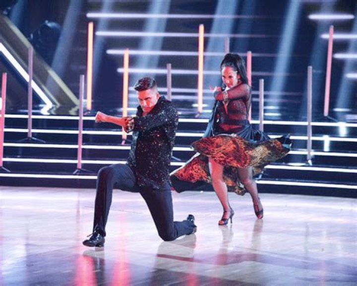Who Won ‘Dancing With The Stars’ Season 30? Iman Shumpert Wins – Hollywood Life
