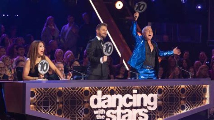 Who Won ‘Dancing with the Stars’ Season 32? The Winner Is Revealed – Hollywood Life