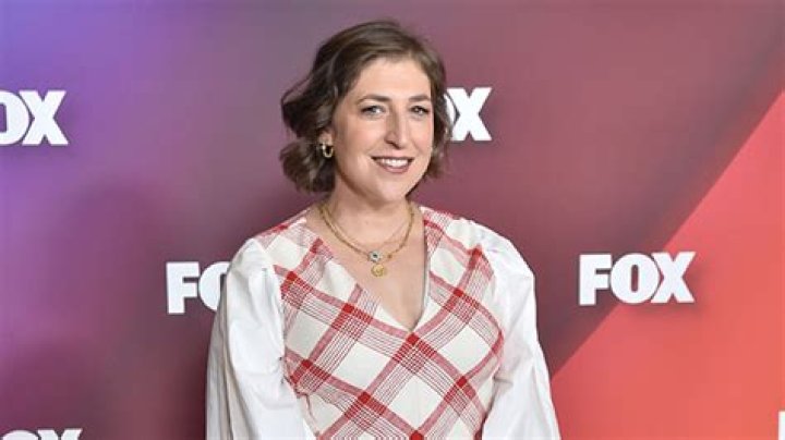 Why Is Mayim Bialik Leaving ‘Jeopardy’? Inside Her Exit From the Show – Hollywood Life