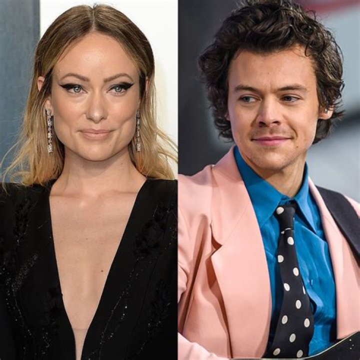 Why It’s ‘Highly Unlikely’ Harry Styles Will Confirm Relationship With Olivia Wilde ‘Anytime Soon’