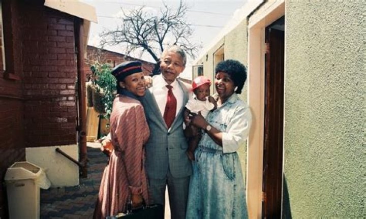 Winnie Mandela — PICS