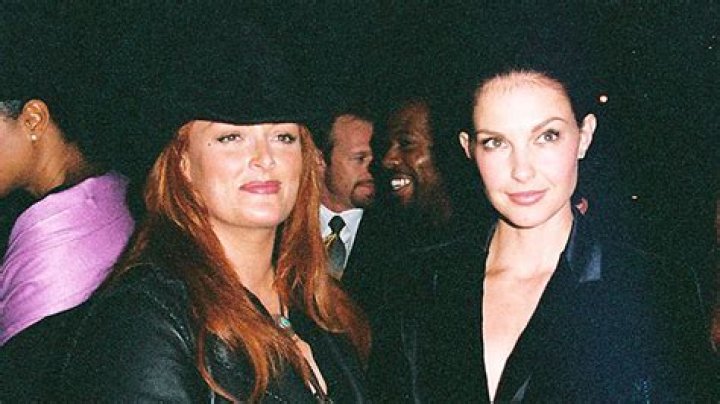 Wynonna Responds To Rumored Feud With Sister Ashley Over Mom’s Estate – Hollywood Life