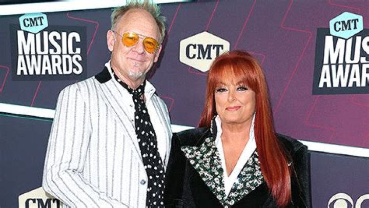 Wynonna Talks Naomi Judd’s Death & Husband’s Support In New Doc – Hollywood Life