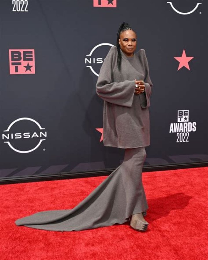 Yung Miami Flaunts Baby Bump During Steamy ‘Act Up’ BET Awards Performance