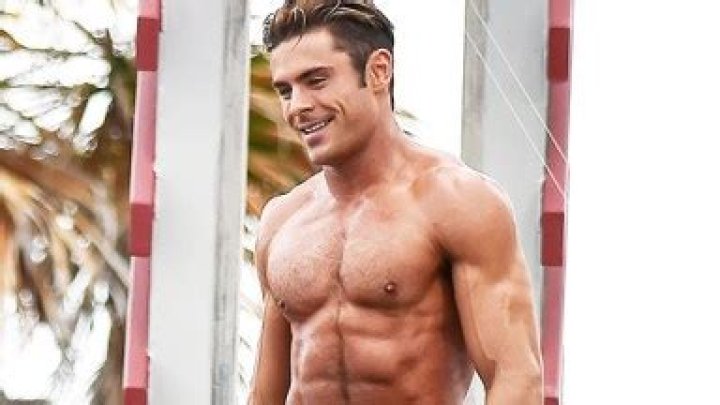 Zac Efron Dances Shirtless To Vanilla Ice In -200 Degree Cryotherapy Chamber & Looks Ridiculously Sexy