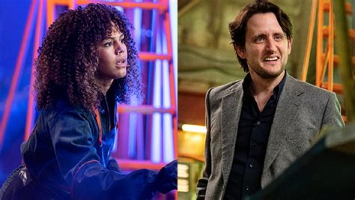 Zach Woods & Lenora Crichlow Exclusive Interview – Hollywood Life