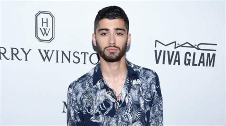 Zayn Malik Shaves Off His Manly Beard — Do You Love His New Stubble Look?