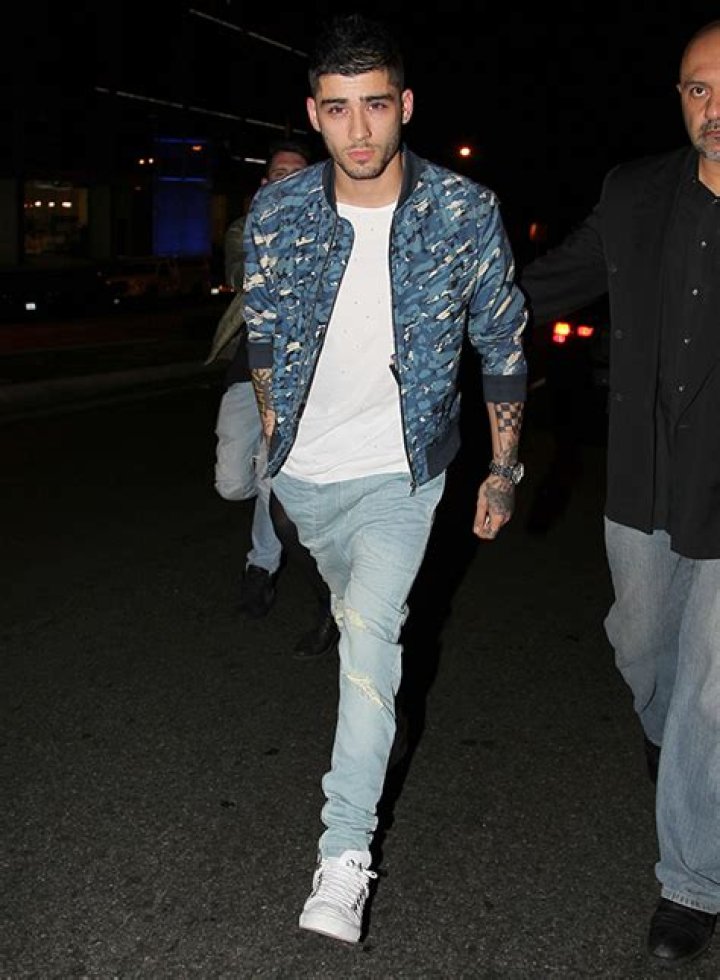 Zayn Malik Told By Friends To Stop Dissing Perrie Edwards — ‘You’re In The Wrong’