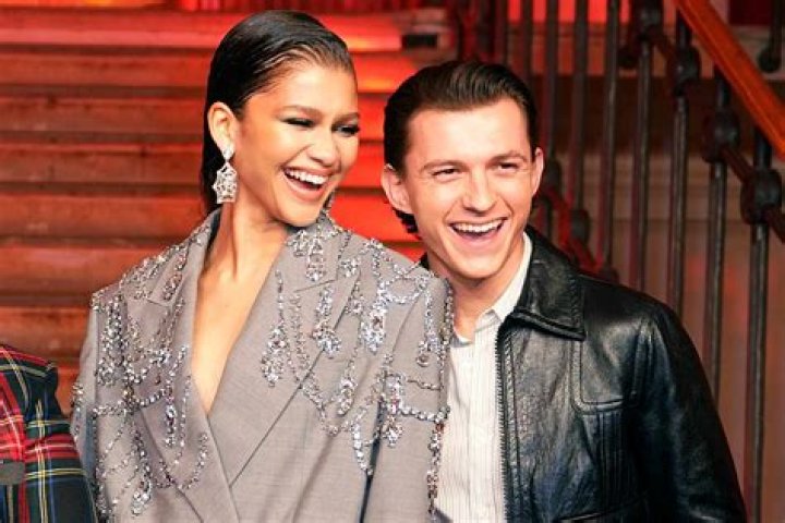 Zendaya Cozies Up To Tom Holland During Date Night At Usher Concert: Video