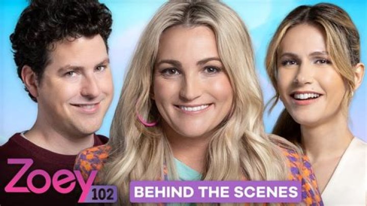‘Zoey 101’ Cast On Revival, Zoey & Chase’s Future & More — Exclusive – Hollywood Life