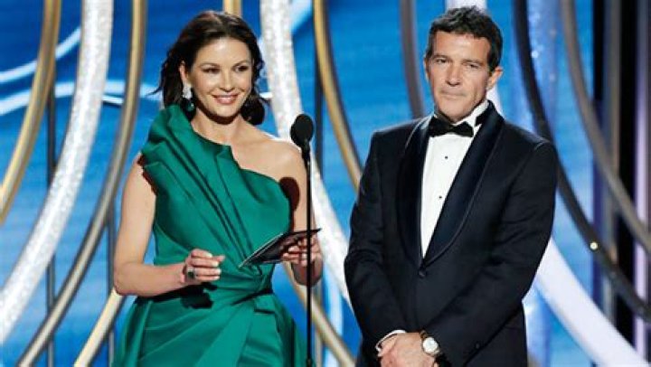 ‘Zorro’ Reunion At Golden Globes – Hollywood Life